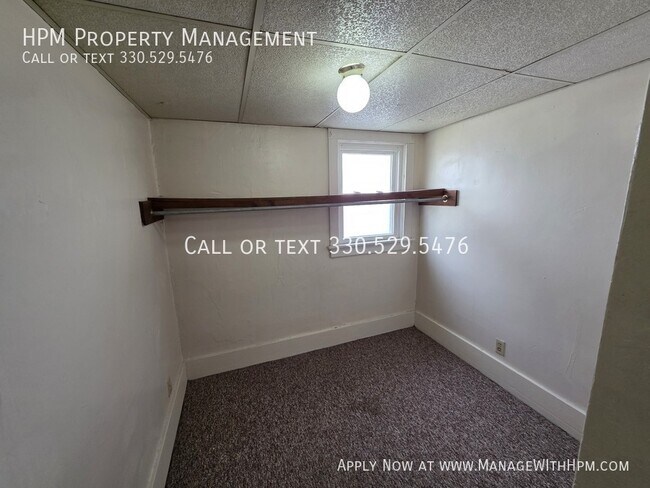 Building Photo - 497 Sumner St
