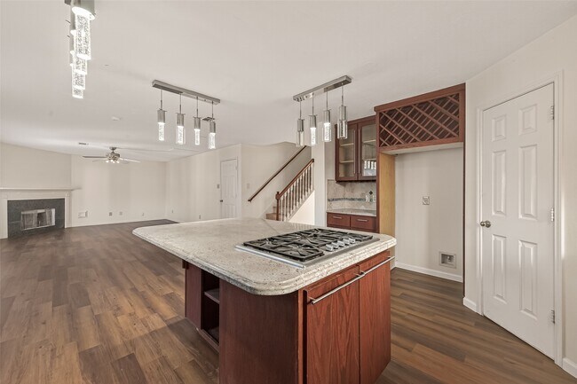 Building Photo - 15910 Clayton Bend Dr