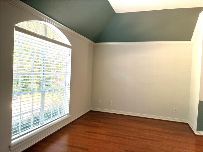 Building Photo - 2203 Summer Bay Ct