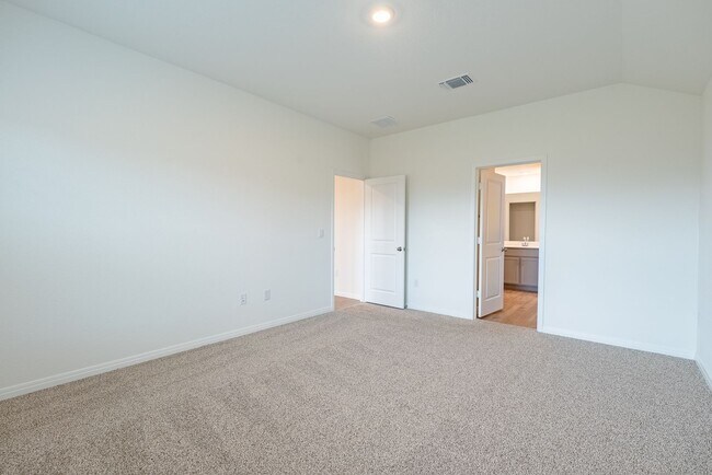 Building Photo - Beautiful 4 bedroom, 2.0 bathroom home in Leander!!!