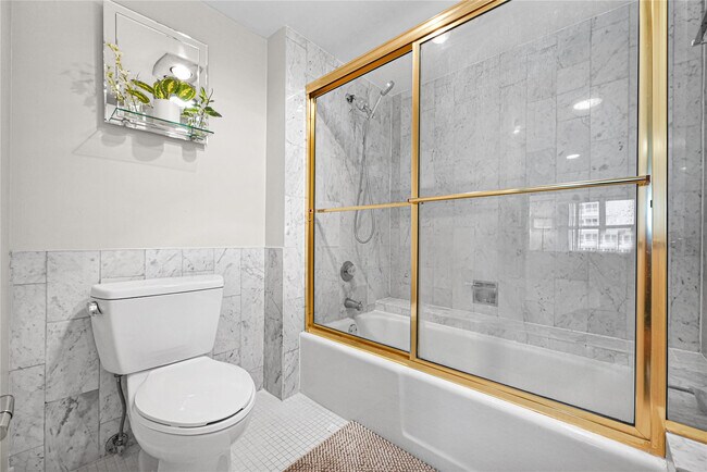 Building Photo - 3900 Galt Ocean Dr