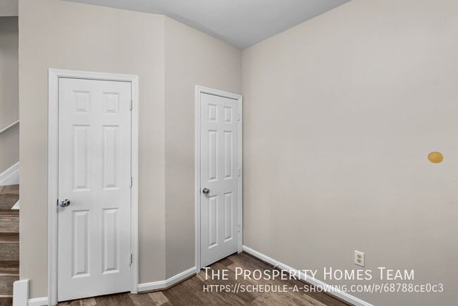 Building Photo - 2012 Cramer Point Ct