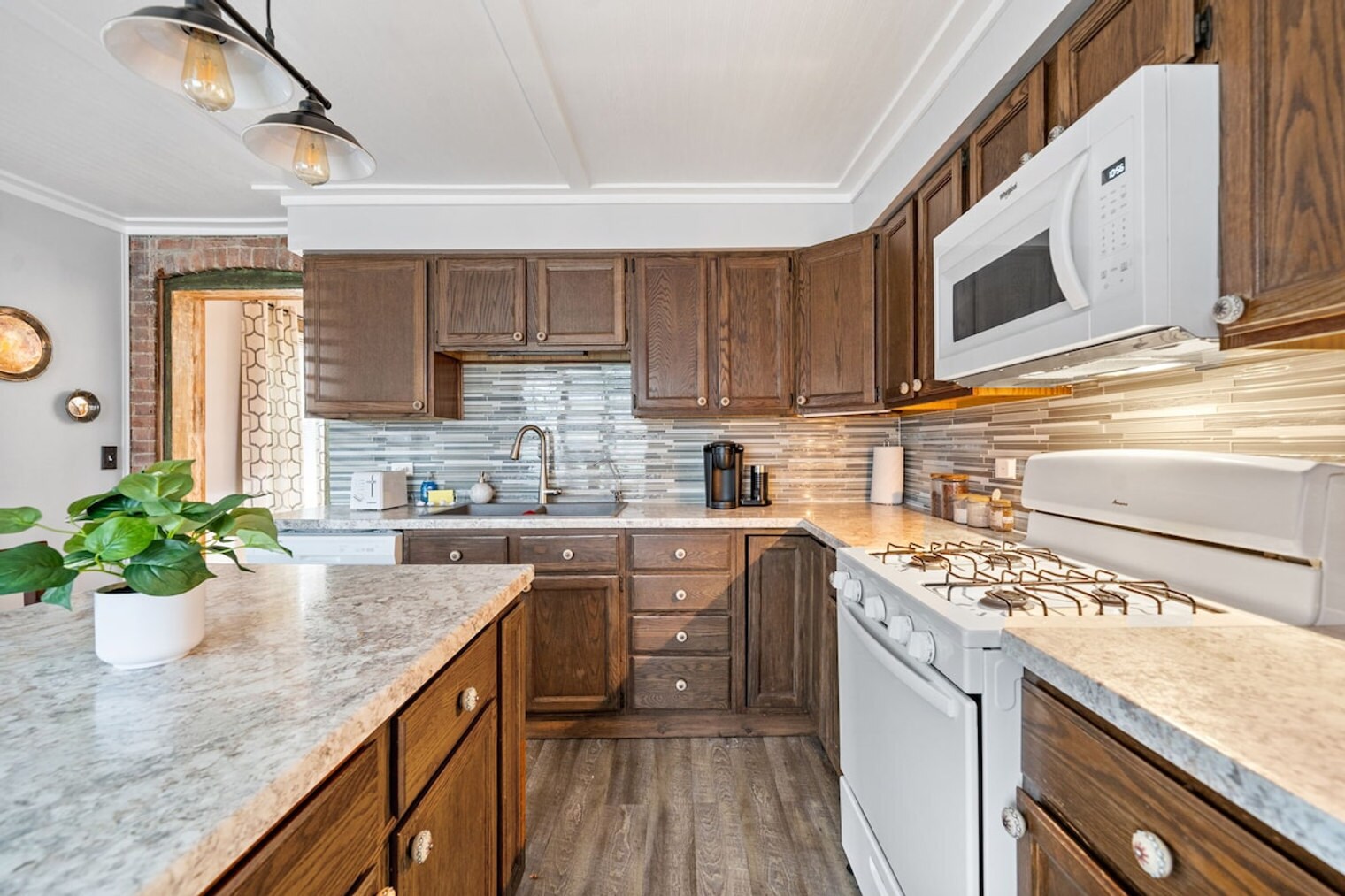 Building Photo - 406 Liberty St