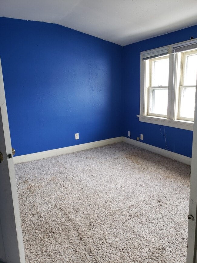 Building Photo - 204 Ruder St