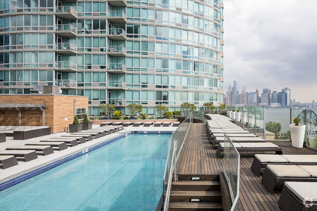 Building Photo - Liberty Towers