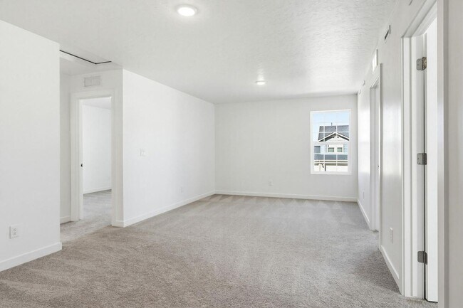 Building Photo - Stunning 4-Bed Home with 3-Car Garage in Cirrus Pointe – Caldwell