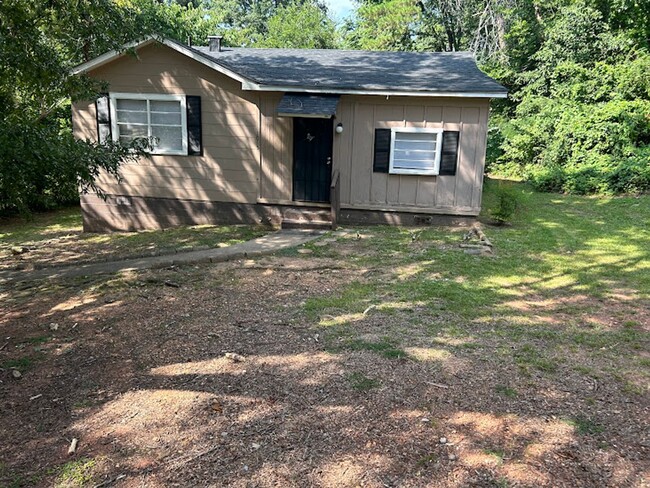 Primary Photo - MOVE IN READY!!! $15.00 APPLICATION FEES F...