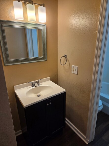 Building Photo - 16462 E 13th Pl