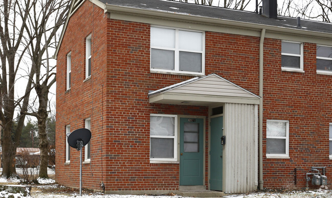 Building Photo - Glen Meadows Apartments