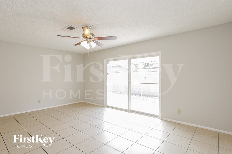 Building Photo - 2552 Masters Cir