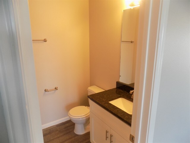 Building Photo - 21711 Falcongate Ct