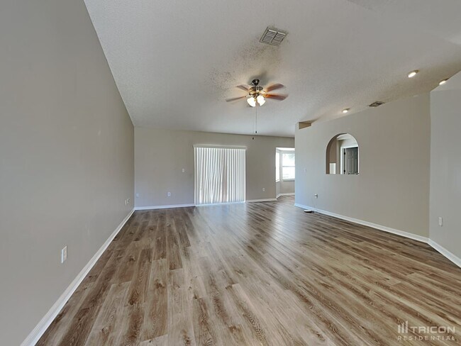 Building Photo - 4173 Oasis Avenue Spring Hill FL