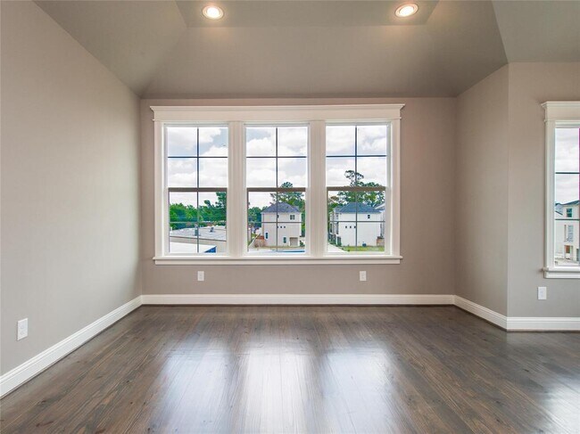 Building Photo - 1307 Upland Retreat Dr