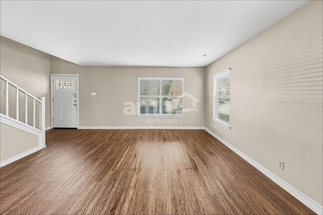 Building Photo - 8010 Manderly Pl