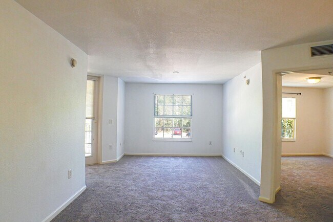 Building Photo - 4113 Residence Drive