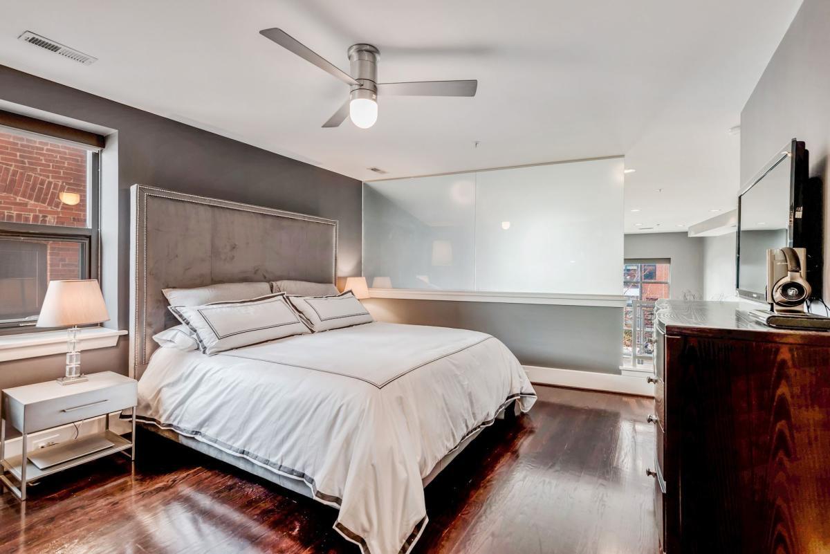 Building Photo - 2109 10th St NW