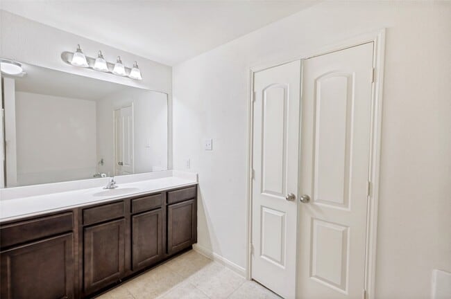 Building Photo - 4517 Shy Creek Ln