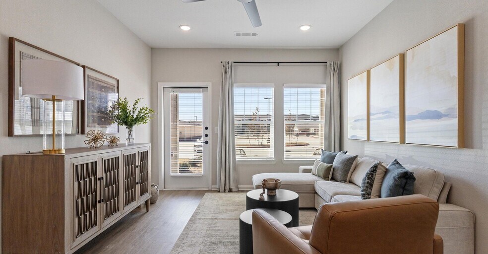 Building Photo - Whispering Pointe Apartments