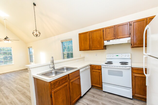 Kitchen - 3001 Whisper Oaks Ln