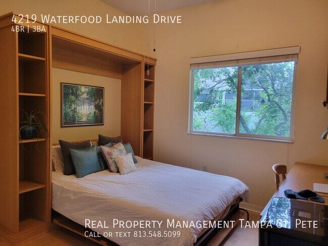 Building Photo - ***LUXURY LUTZ HOME
