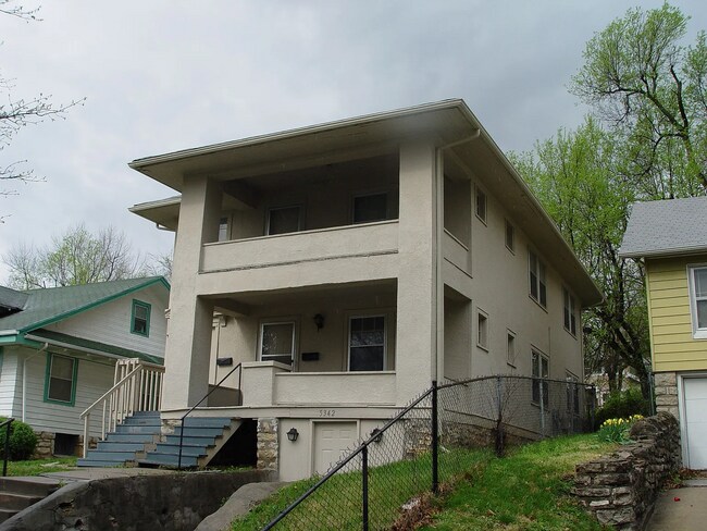 Primary Photo - 5342 Park Ave
