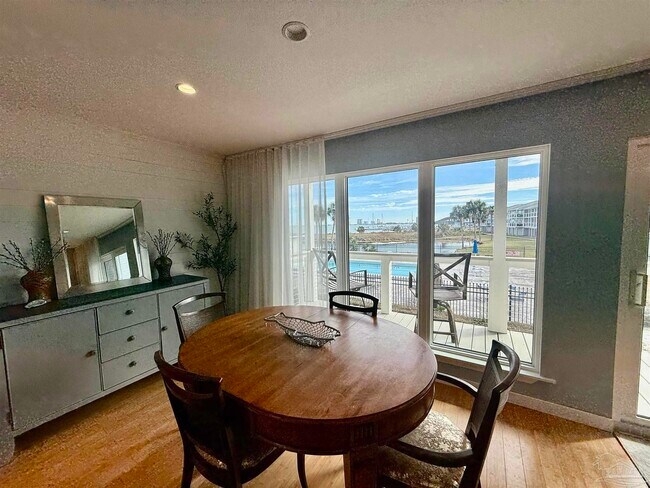 Building Photo - 200 Pensacola Beach Rd