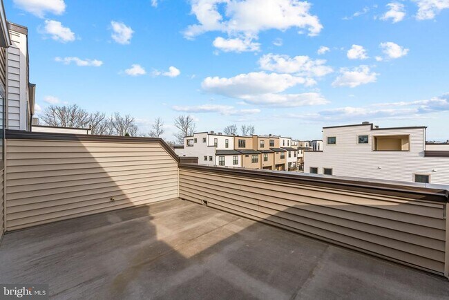 Building Photo - 43433 Wilcox Terrace