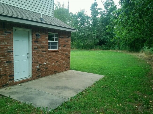 Building Photo - 263 Graystone Cir