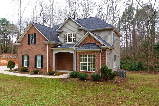 Building Photo - 200 State Rd S-42-2591