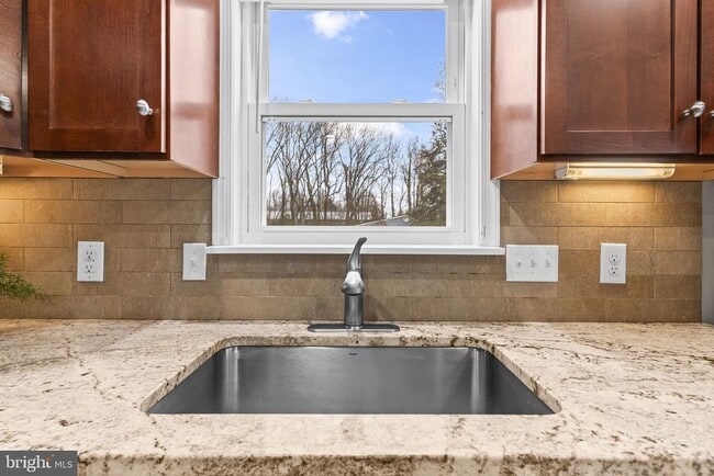 Building Photo - 25001 Half Pone Point Rd