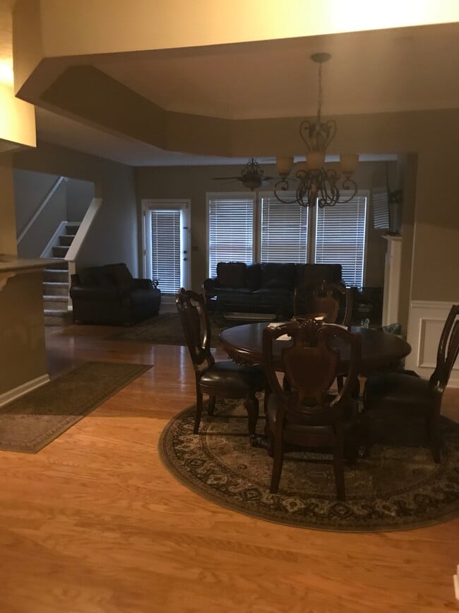 Building Photo - 7717 Bellmist Dr