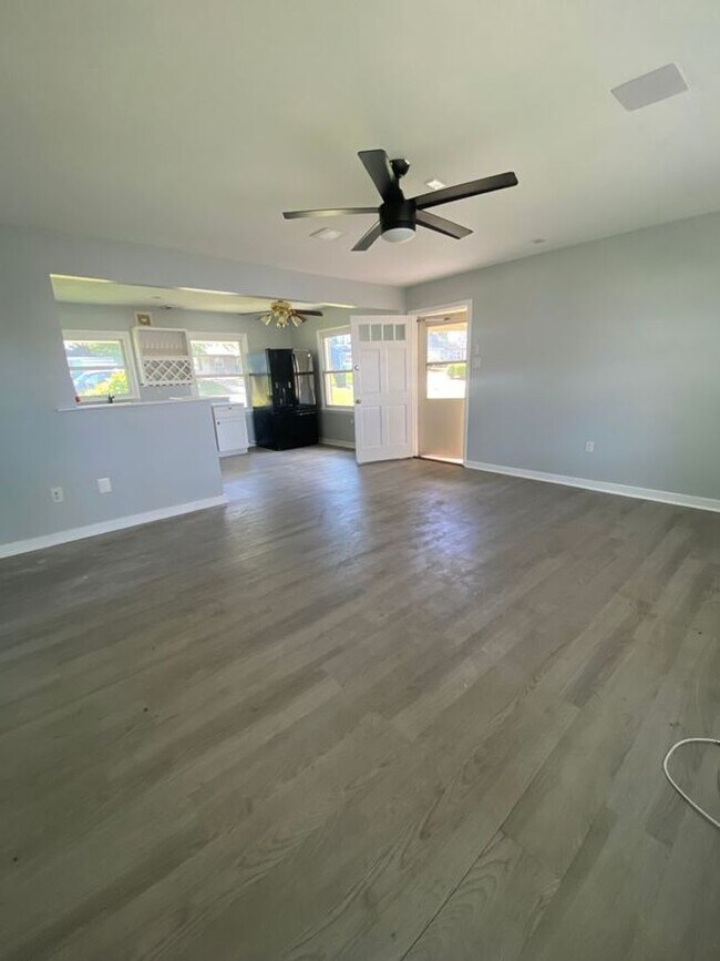 Building Photo - Welcome Home