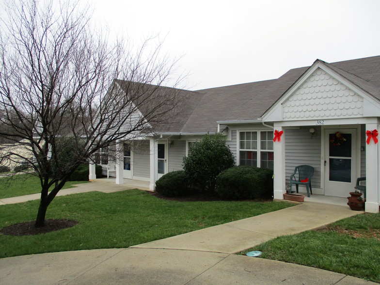 Community - Norcroft Townhomes-55 and older