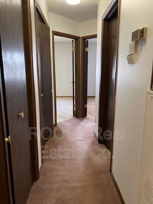 Building Photo - 5 N Chillicothe St