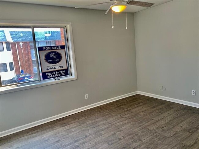 Building Photo - 145 Northwood Dr