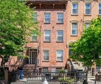 Building Photo - 210 5th St