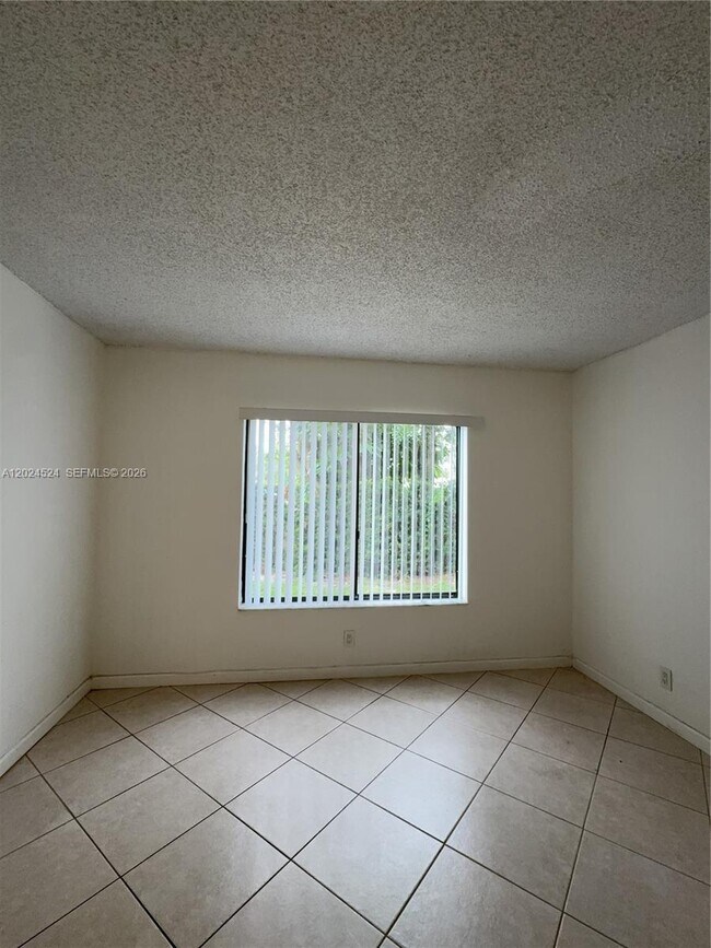 Building Photo - 6552 Arleigh Ct
