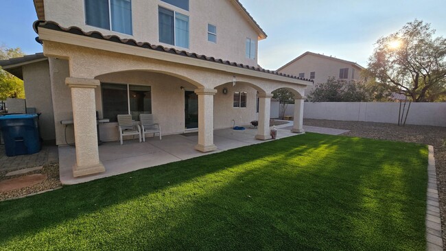 Building Photo - 2 story, 2 car garage, 5 bedroom, coveredpatio, All appliances. move in ready home with solar inc...