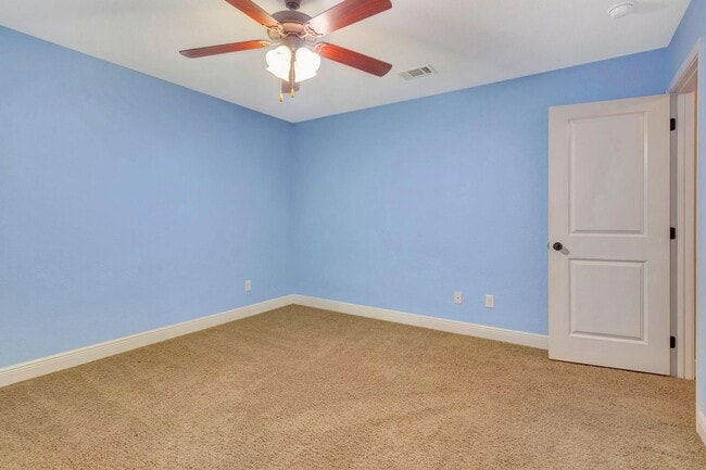 Building Photo - 6081 Dragonfly Way