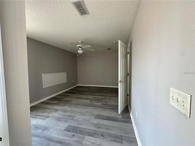 Building Photo - 814 Washington Palm Loop