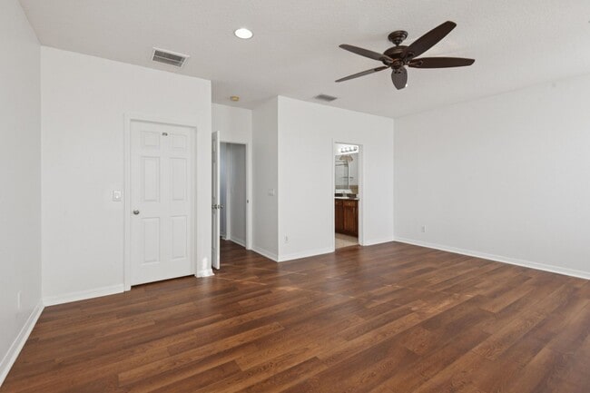 Building Photo - 12805 Avelar Manor Pl