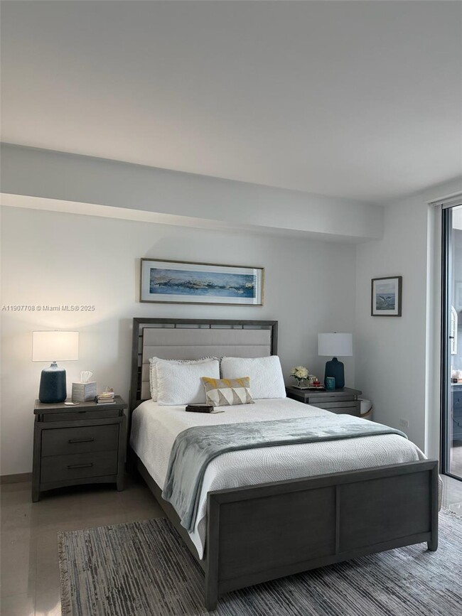 Building Photo - 88 SW 7th St