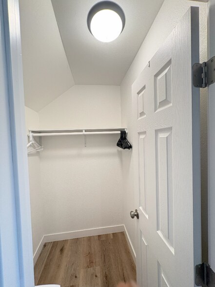 Building Photo - 6418 Garber Ave