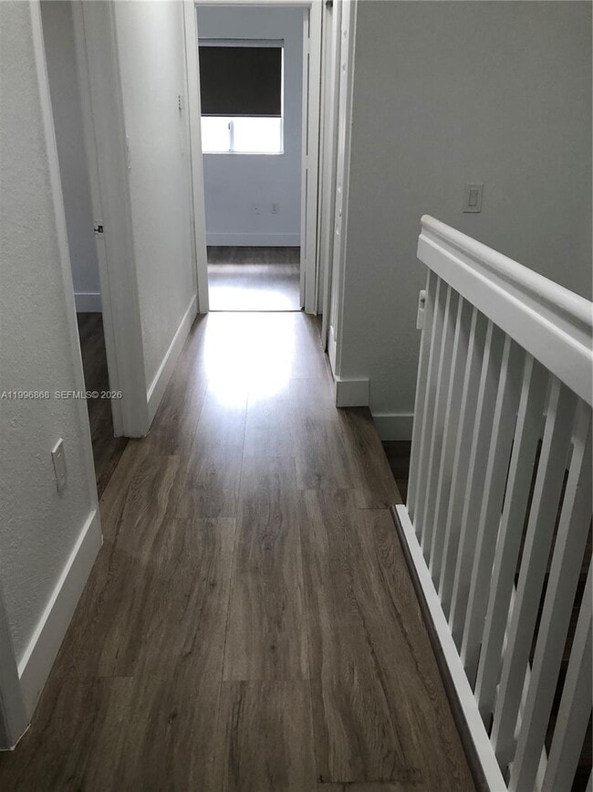 Building Photo - 8432 NW 107 Ct