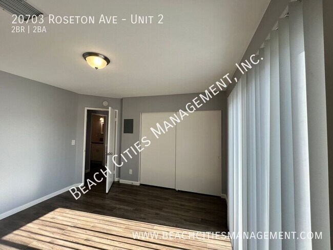 Building Photo - 20703 Roseton Ave