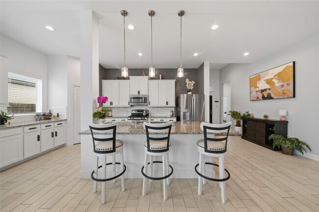 Building Photo - 4512 Bartagrass Dr