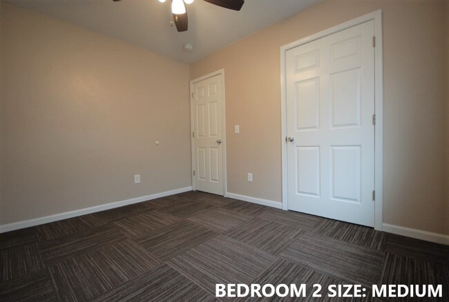 Building Photo - 226-228 Haws Dr.