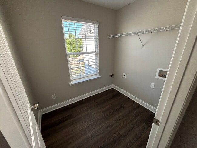 Building Photo - 810 Benelli Ln