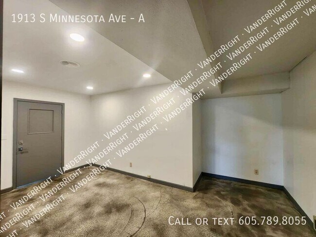 Building Photo - 1913 S Minnesota Ave