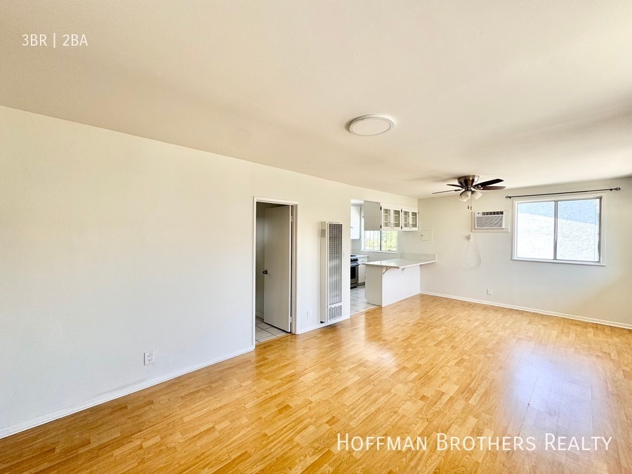 Building Photo - 5419 Harold Way